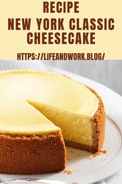 Ny Cheesecake Recipe, Nyc Cheesecake, Stollen Cake, Classic New York Cheesecake, Chesse Cake, New York Cheesecake Recipe, Cookies And Cream Cheesecake, Lemon Cheesecake Recipes, Cheesecake Recipes Classic