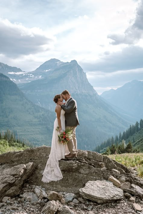 Elope In Montana, Glacier Wedding, Glacier National Park Wedding, Glacier National Park Elopement, Montana Elopement, Best Places To Elope, Places To Elope, Glacier National Park Montana, National Park Elopement