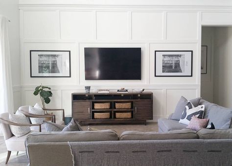 Megan Daly (@megsdaly) • Instagram photos and videos Tv Wall Idea, Tv Wall Decor Living Room, Tv Wall Ideas, Wainscoting Wall, Foyer Ideas, Family Room Walls, Ideas Decoracion, Accent Walls In Living Room, Living Room Entertainment