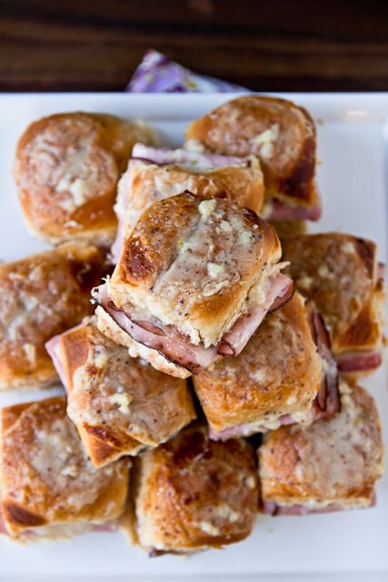 Poker Night Food Appetizers, Poker Snacks, Poker Night Food, Poker Night Snacks, Ham Cheese Sliders, Sweet Dinner Rolls, Night Recipes, Croque Madame, Poker Party