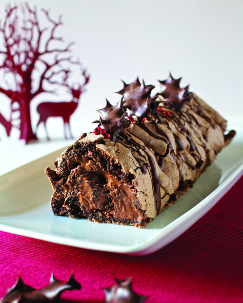 Gluten Free Yule Log Recipe, Easy Yule Log Recipe, Gluten Free Yule Log, Chocolate Yule Log Recipe, Yule Log Cake Recipe, Yule Log Recipe, Chocolate Log, Chocolate Yule Log, Recipes Using Cake Mix