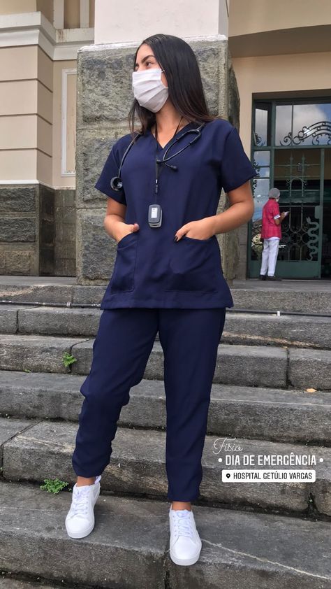 Doctors Scrubs Fashion, Dr Scrubs Outfit, Scrubs For Doctors, Medical Outfit Doctors Fashion, Nursing Uniforms Scrubs Fashion, Scrubs Outfit Aesthetic, Doctor Scrubs Women, Scrubs Uniform Cute Medical, Scrubs Uniform Cute Fashion Styles