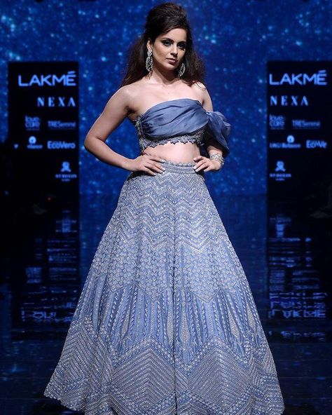 Blue Tube Blouse with Lehenga - Shaadiwish Tube Blouse Designs, Tube Blouse, Black Satin Gown, Feminine Colors, Blouse Lehenga, Blouse Ideas, Kangana Ranaut, Perfect Blouse, Gorgeous Blouses