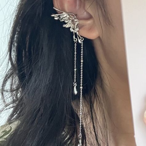 US $0.38 52％ Off | Angel Wings Liquid Metal Butterfly Tassel Ear Cuff Non Piercing Earrings 2022 Trendy Punk Design Female Long Ear Clip Jewelry Elf Female, Simple Ear Cuff, Earrings Y2k, Hanging Earring, Fairy Butterfly, Tassel Earing, Punk Design, Earring Fashion, Clip Earring