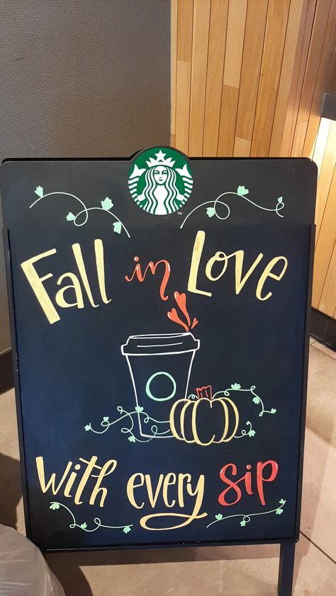 Fall Cafe Sign, Autumn Coffee Chalkboard, Fall Coffee Sign Ideas, Fall Menu Board Ideas, Starbucks Fall Board, Starbucks Boards Ideas, Fall Cafe Chalkboard, Fall Coffee Board, Fall Store Chalkboard Sign