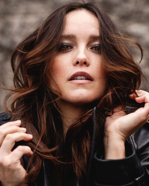 Rebecca Breeds on Instagram: “@interviewmag with the one, the only, Jenny Lumet. 🖤🖤🖤 📷 @caitcronenberg makeup: @jodiurichuk Hair: @justinggg Styling: @corey_ng Nails:…” Rebecca Breeds, Hair Inspo, Summer Vibes, Hair Stylist, The One, Instagram Photos, Makeup, Hair, Photography