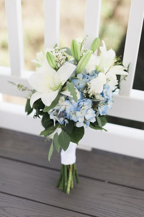 Blue And White Wedding Bouquets Simple, Blue Wedding Bouquet Ideas Simple, White And Blue Flowers Bouquet, Blue Accent Bouquet, Blue Bride Flower Bouquet, Blue Wedding Flowers Bouquet Brides, Flower Bouquet White And Blue, Bouquets With Blue Flowers, Blue White Green Bridesmaid Bouquet