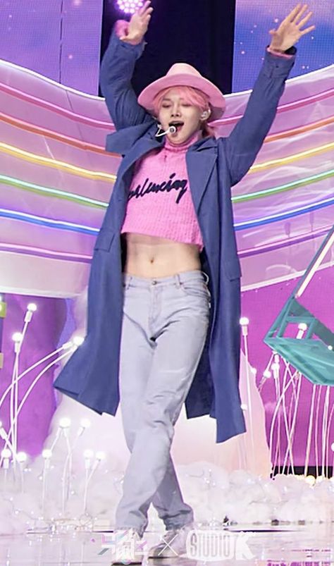 Yeonjun Iconic Outfit, Yeonjun Pink Crop Top, Yeonjun In A Crop Top, Yeonjun In A Skirt, Txt Concert Outfit Blue Hour, Yeonjun Biceps, Yeonjun Inspired Outfits, Yeonjun Shirtless Pic, Yeonjun Muscle