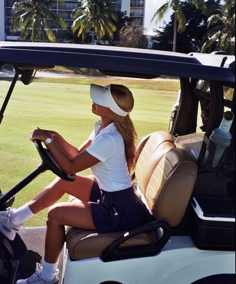 Golf Rich Aesthetic, Golf Cart Girl Aesthetic, County Club Aesthetic, Golf Asethic Women, Golf Fits Aesthetic, Golf Old Money Aesthetic, Golf Aesthetic Black Woman, Old Money Country Club Aesthetic, Old Money Golf Outfits Women