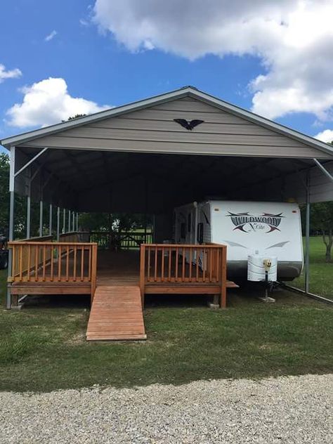 Metal Rv Carport Ideas, Rv Shelter With Deck, Rv Carport Ideas, Porch For Camper, Rv Port, Rv Shelter, Rv Carports, Rv Covers, Travel Trailer Living