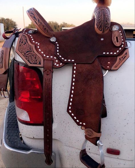 Robbie Phillips Barrel Saddle, Horse Saddle Pads Western, Best Ever Saddle Pads, Sorrel Horse Tack Colors, Barrel Horse Tack, Western Tack Sets Barrel Racing, Teal Horse Tack, Master Saddles, Tack Sets Western