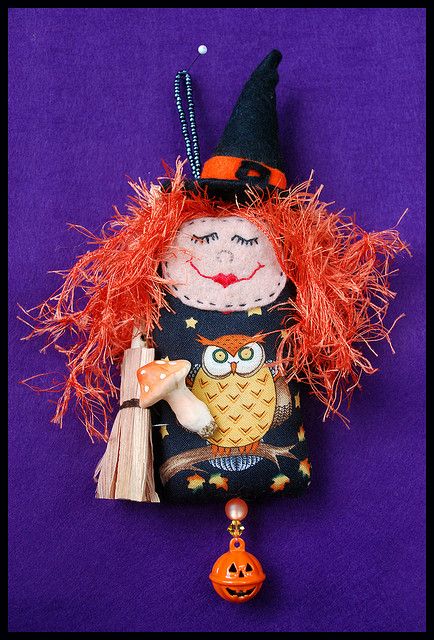 Dotee Dolls, Spirit Art Dolls, Pagan Crafts, Felt Crafts Patterns, Fairy Art Dolls, Scrap Fabric Projects, Witchy Crafts, Witch Doll, Spirit Dolls