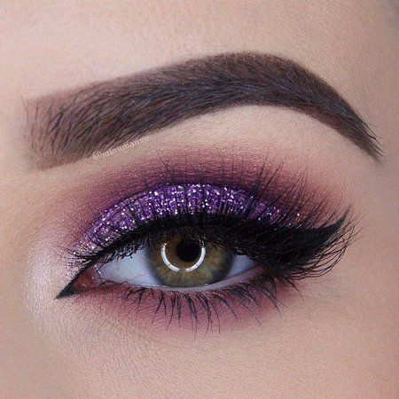 Trucco Smokey Eye, Lila Make-up, Eye Makeup Glitter, Prom Makeup For Brown Eyes, Younique Mascara, Make Up Designs, Tutorials Makeup, Purple Eye Makeup, Purple Makeup