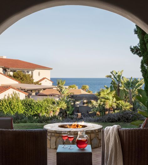 Your dream coastal retreat is just a click away 🌴 Gourmet dining, rejuvenating spa experiences and outdoor adventures await at Terranea Resort. Tap the link in our bio to explore more! 🧖‍♀️ #TerraneaResort #CoastalGetaway #LimitedOffer #lastaycation #socal #socalgetaway #whalewatching #golfcourse Terranea Resort, Coastal Retreat, Spa Experience, Whale Watching, Adventure Awaits, Outdoor Adventures, Outdoors Adventure, Travel Inspiration, Your Dream