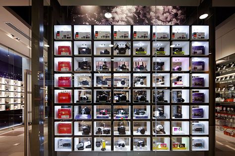 Big Camera store by Whitespace, Bangkok Glass Pavilion, Big Camera, Retail Lighting, Computers Tablets And Accessories, Store Window Displays, Camera Store, Electronic Shop, Photo Store, Interior Design Photos