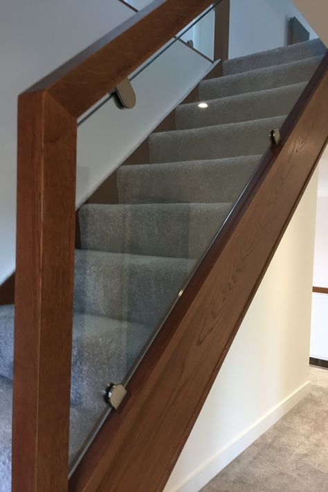 Wood Glass Railing, Stair Railing Design Glass And Wood, Wooden And Glass Staircase Railing, Stairs Design Wooden Railings, Reling Design Wood, Wooden Glass Railings For Stairs, Wooden Stairs Railing Design, Wooden Railings For Stairs, Under Stair Garden