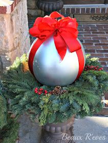 Beaux R'eves: Outdoor Decor Outdoor Holiday Planters, Winter Containers, Outdoor Christmas Decorations Yard, Christmas Urns, Large Christmas Ornaments, Christmas Decorations Centerpiece, Holiday Planter, Christmas Pots, Christmas Planters