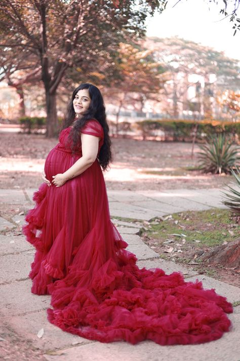 Maternity Photoshoot Gowns, Metarnity Gown, Gown For Maternity Shoot, Maternity Shoot In Saree, Pregnancy Frocks, Maternity Gowns Indian, Maternity Gowns For Photoshoot, Maternity Shoot Dresses, Maternity Gown Photography