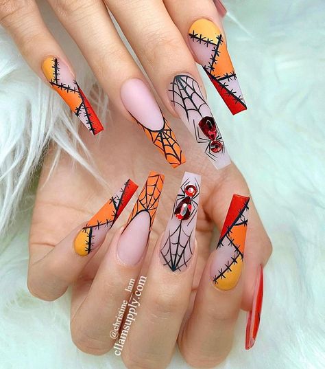 Check out these 20 hot coffin acrylic nails ideas so that your nails will be fierce, and ready to go for anything that comes your way. Click the article link for more photos and inspiration like this // Photo Credit: Instagram @christine__lam Insane Nails, Nail Halloween, Fun Halloween Nails, Black Halloween Nails, Nail Art Halloween, Holloween Nails, Halloween Acrylic Nails, Cute Halloween Nails, Nagel Tips