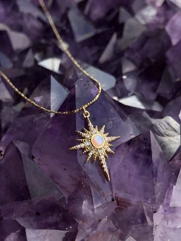 قلادات متدلية, North Star Necklace, Mode Hippie, Star Necklace Gold, Magical Jewelry, The Night Sky, Necklace Size, Fantasy Jewelry, North Star