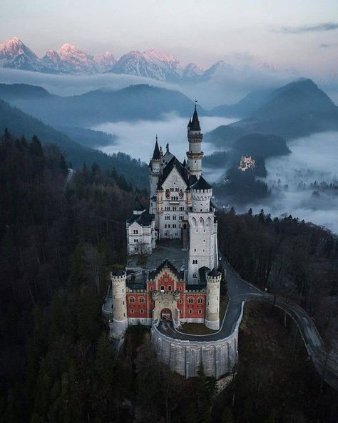 Castle Bavaria, Castle Germany, Germany Castles, Neuschwanstein Castle, Gorgeous Scenery, Beautiful Castles, Dream Travel Destinations, A Castle, Travel Goals