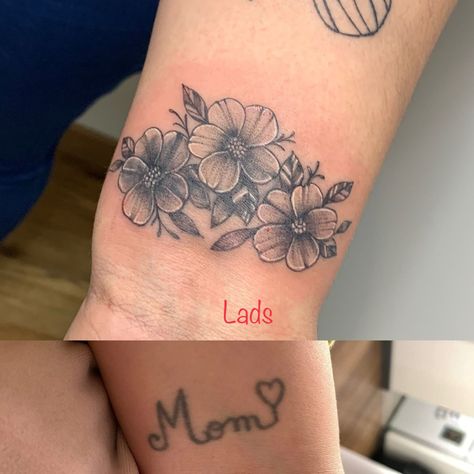 Cute Wrist Cover Up Tattoos, Cover Up Tattoo Designs For Women Arm, Initial Tattoo Cover Up, Hand Tattoo Cover Up Ideas For Women, Coverup Wrist Tattoo Cover Up, Cover Up Wrist Tattoos For Women, Wrist Tattoos For Women Cover Up, Cover Up Tattoo Mujer, Coverup Tattoo Designs For Women