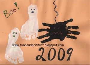 Halloween handprint and footprint art, kid's halloween hand and foot crafts Handprint Spider, Porta Halloween, Hand Prints, Footprint Art, Foot Print, Daycare Crafts, Halloween Crafts For Kids, Theme Halloween, Halloween Craft