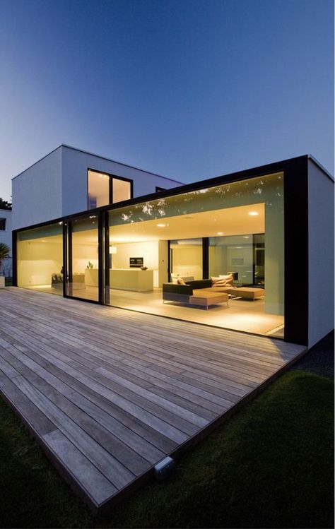 Glass Wall Design, Plans Modern, Minimalist House Design, Hus Inspiration, Container House Design, Minimalist Architecture, House Architecture Design, Glass House, Glass Doors