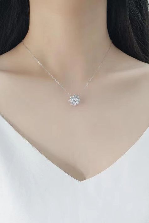 Experience timeless beauty with 1 Carat Moissanite Floral Pendant Necklace. ✨A touch of elegance at LOVCIA. 💎 Discover more at https://lovcia.com #Lovcia #LovciaJewelry #GiftsForWomen #Necklaces #NecklacesForWomen #Women'sNecklaces #PersonalStyle #JewelryForWomen #JewelryForGirls #GiftForHer #GiftForLove #SterlingSilverNecklaces #TimelessElegance #LOVCIAShine #925SterlingSilver Stones Craft, Floral Pendant Necklace, Picture Style, Flatlay Styling, Platinum Jewelry, Floral Pendant, Moissanite Jewelry, Silver 925 Necklace, 2025 Vision