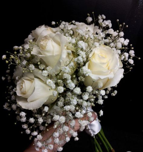 Flowers For Wedding Bouquet White, White Fake Flower Bouquet, 3 White Roses Bouquet, Wedding Buqet Flowers White, Bridesmaid Bouquet Gypsophila, Pearls In Bouquet, White Boquets Ideas, Wedding Flowers With Pearls, White Flower Prom Bouquet