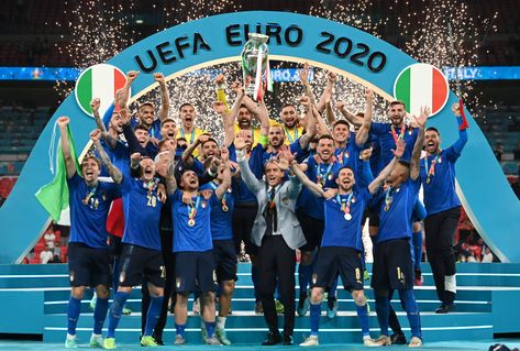 UEFA EURO 2020 on Twitter: "🇮🇹 Italy become two-time EURO champions! #EURO2020 | #ITA… " Dino Zoff, Paolo Rossi, Luke Shaw, Roberto Baggio, Uefa European Championship, Alessandro Del Piero, Paolo Maldini, Football Cups, Giuseppe Meazza