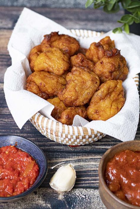 Ghanaian Food, Banane Plantain, African Dishes, West African Food, African Recipes, Detox Plan, African Food, Beignets, Tater Tot