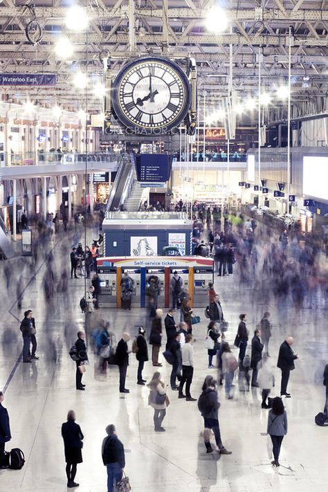 London Waterloo station…miss this place :( London Station, Waterloo London, Waterloo Station, Rail Station, London Tube, City Slickers, Beautiful London, Train Stations, British Rail