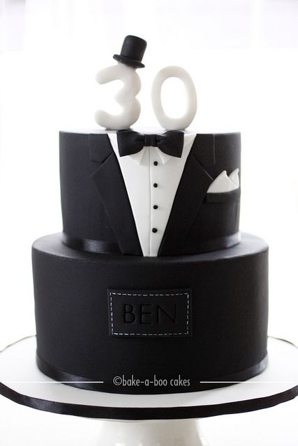 steve's 40th cake??? a version like this but a replica of my dress and incorporating things from my shoes etc?? Bakery Inspiration, Black And White Cake, Rodjendanske Torte, Tuxedo Cake, Big 30, Sponge Cakes, Gateaux Cake, Birthday Cakes For Men, Cakes Wedding