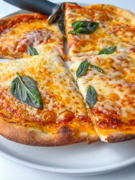 Easy Homemade Pizza (Restaurant-Style) - The Modern Nonna The Modern Nonna, Modern Nonna, Freeze Pizza Dough, Pizza At Home, Best Homemade Pizza, Diy Pizza, Wood Burning Oven, Easy Homemade Pizza, Pizza Sauce Homemade