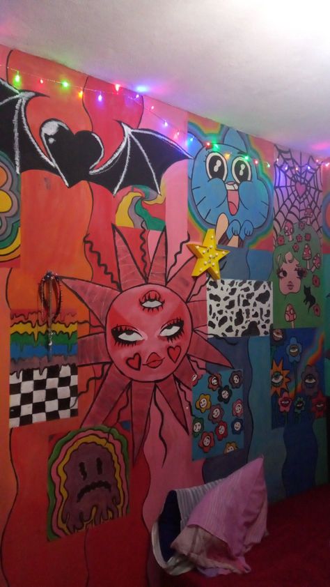 Trippy Room Wall Paint Ideas, Trippy Ceiling Painting, Wall Painting Ideas Aesthetic Grunge, Wall Painting Ideas Bedroom Trippy, Trippy Mural Paintings, Door Painting Ideas Bedroom Grunge, Wall Painting Ideas Trippy, Trippy Door Painting, Trippy Wall Paintings Bedroom