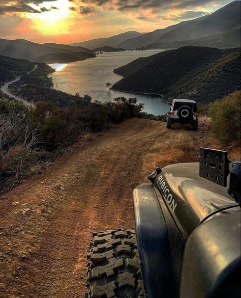 Off Roading Aesthetic, Off Road Wallpaper, Jeep Snow, Ranching Life, Jeep Aesthetic, Jeep Jamboree, Hunting Wallpaper, Jeep Wallpaper, Jeep Photos