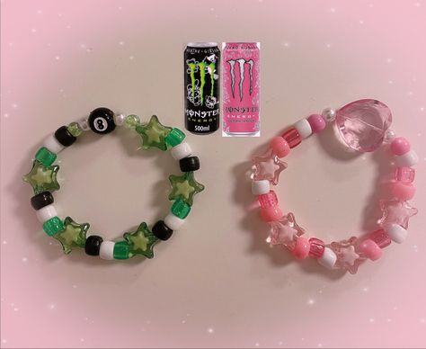 Cool Beaded Bracelets Ideas, Kandi Bracelets Couples, Friend Group Bracelet Ideas, Monster Energy Jewelry, Diy Kandi Cuff, Easy Kandi Bracelets, Barbie Kandi, Matching Kandi Bracelets For Friends, Matching Kandi Bracelet Ideas