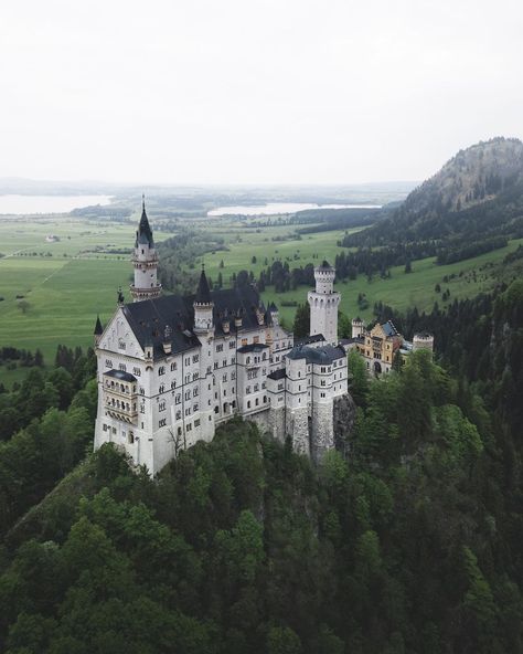 people don’t really want to go back to a time when the world was simpler. they want to go back to a time when they didn’t understand how… Castle Neuschwanstein, Castle Drawing, Germany Castles, Royal Aesthetic, Neuschwanstein Castle, European Architecture, Fantasy Places, Beautiful Castles, Beautiful Places In The World