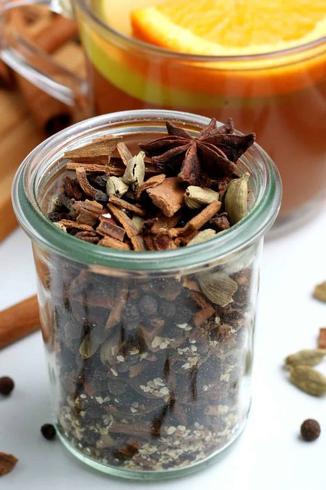 Diy Mulling Spices For Cider, Mulling Spices Recipe, Mulling Spice Recipe, Spiced Cider Recipe, Mulled Wine Spices, Stove Top Potpourri, Winter Baking, Creamer Recipe, Mulling Spices