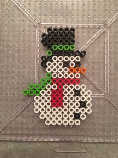 Perler Bead Ornaments, Pixel Art Noel, Character Ornaments, Hama Beads Christmas, Christmas Perler Beads, Hamma Beads Ideas, Bead Ornaments, Easy Perler Bead Patterns, Star Wars Bb8