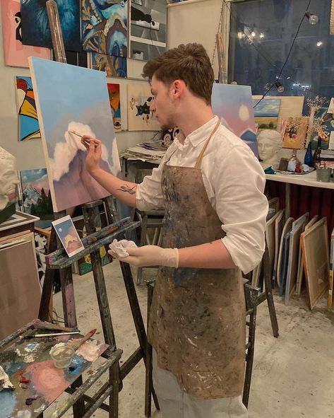 Boy Painter Aesthetic, Painters Outfit Artists, Male Painter Aesthetic, Painter Outfit Aesthetic, Artsy Boy Aesthetic, Artist Aesthetic Outfit, Art Teacher Aesthetic, Painter Outfit, Artsy Boy