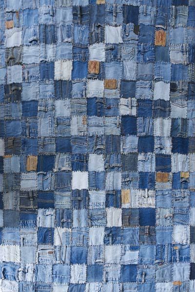 The Common Thread — Denim patchwork quilt Denim Patchwork Quilt, Jeans Recycling, Buy Nothing, Jean Quilt, Denim Rug, Blue Jeans Crafts, Denim Art, Denim Quilt, Nothing New