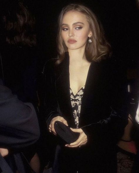 Lily Depp, Lily Rose Depp Style, Grafika Vintage, جوني ديب, French Girl Aesthetic, Estilo Ivy, Lily Rose Depp, Lily Rose, Mode Inspo