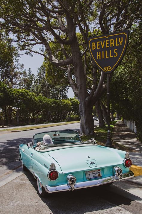 Beverly Hills Beverly Hills 90s Aesthetic, Aesthetic Assignment, Beverly Hills Aesthetic, Jess Core, Sadie Core, Vintage Aesthetic 90s, Beverly Hills Sign, Nostalgia Ultra, Blue Cars