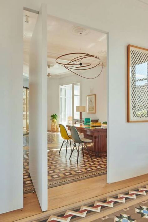 Hydraulic Tiles, Barcelona Apartment, Stylish Apartment, Traditional Tile, Apartment Architecture, Apartment Renovation, Oak Cabinets, Design Del Prodotto, Barcelona Spain