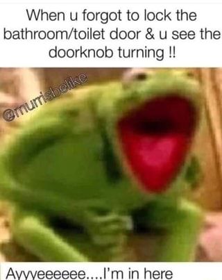 When u forgot to lock the bathroom/toilet door & u see the doorknob turning I! An eeeeee....l'm in here – popular memes on the site ifunny.co Funny Instagram Memes, Funny Disney Memes, Toilet Door, Funny Disney Jokes, Disney Jokes, Funny Animal Jokes, Bathroom Toilet, Crazy Funny Memes, Funny Animal Memes