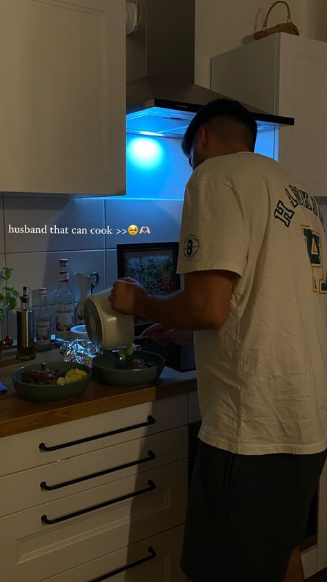 Husband Wife Goals Couple, Future With Him Aesthetic, Lovely Couple Aesthetic, Living With Husband Aesthetic, Him Cooking Aesthetic, Husband Cooking Aesthetic, Cooking With Husband Aesthetic, Live In Couple Aesthetic, Cute Couple Cooking Together Aesthetic