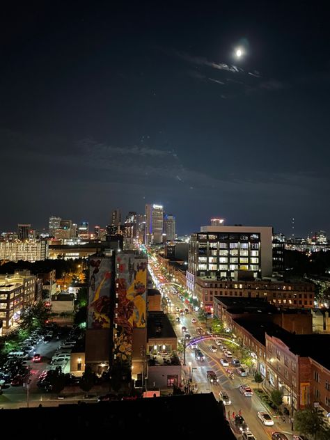 Columbus Ohio Aesthetic, Rooftop City, Night Life Aesthetic, City Night Life, City Night Aesthetic, Nyc Buildings, City View Night, Ohio Girls, Aesthetic Nyc