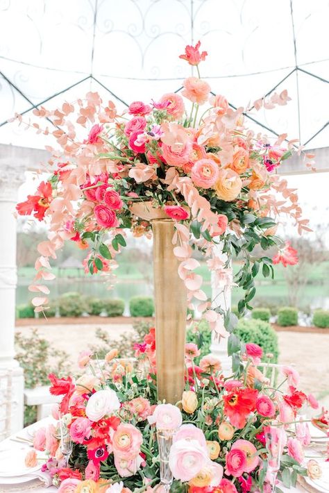 Tall Floral Centerpieces Wedding, Tall Floral Centerpieces, Peach Wedding Centerpieces, Ranunculus Centerpiece, Floral Centerpieces Wedding, Peach Ranunculus, Pink Wedding Centerpieces, Preppy Wedding, Floral Installations